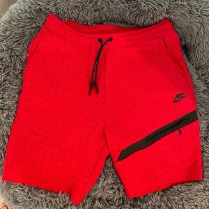 Nike Mens Red Performance Shorts size L